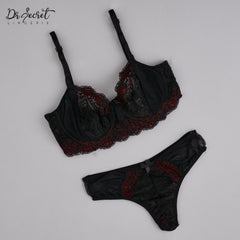 مجموعة حمالة صدر دانتيل غامضة