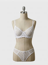 Mystic lace bra set