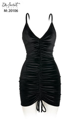 فستان قصير من المخمل