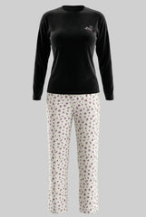 Cozy Elegance & Winter Comfort